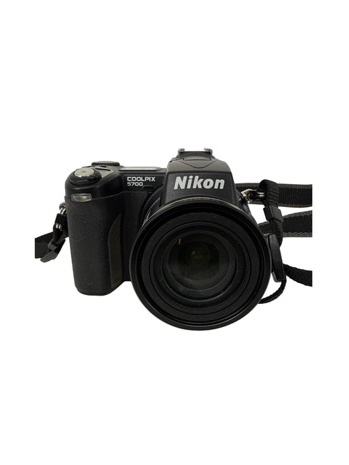 Nikon Coolpix 5700 5.0MP Digital Camera